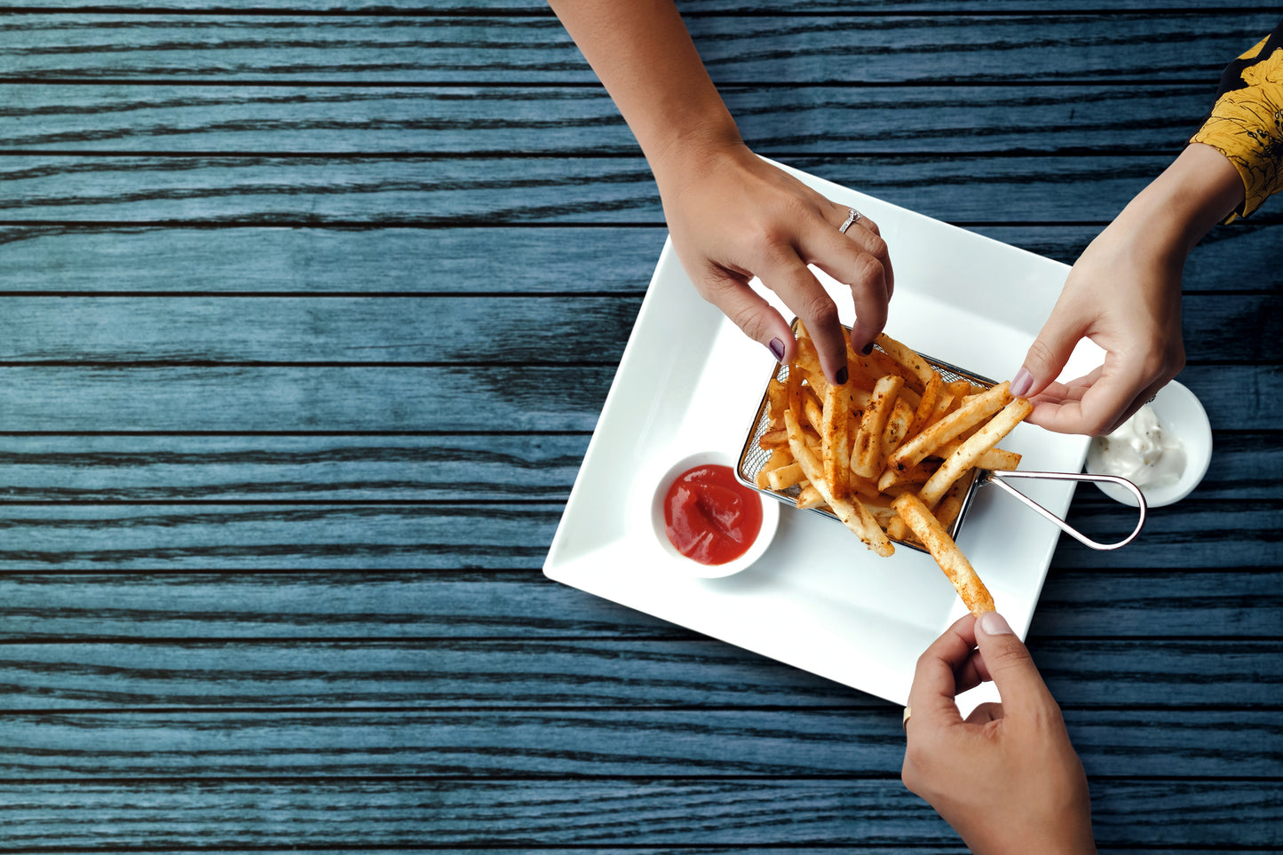 SISI LOLA YUMMY KETCHUP