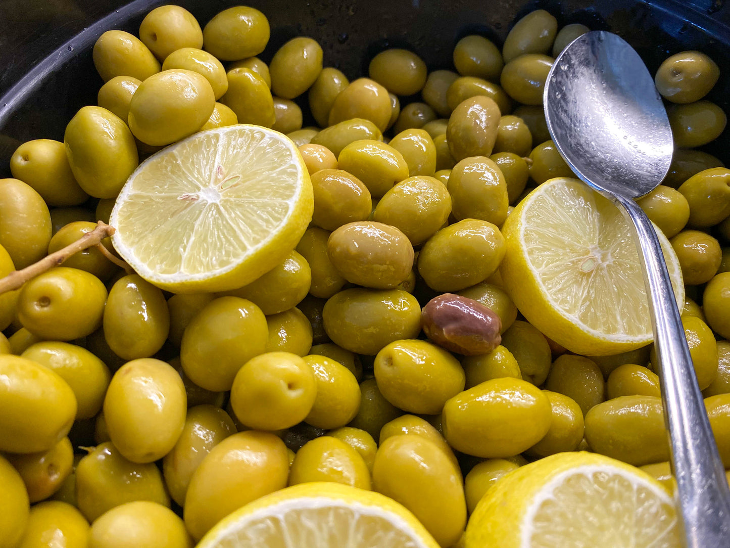 Sisi Lola LEMON STUFFED OLIVES