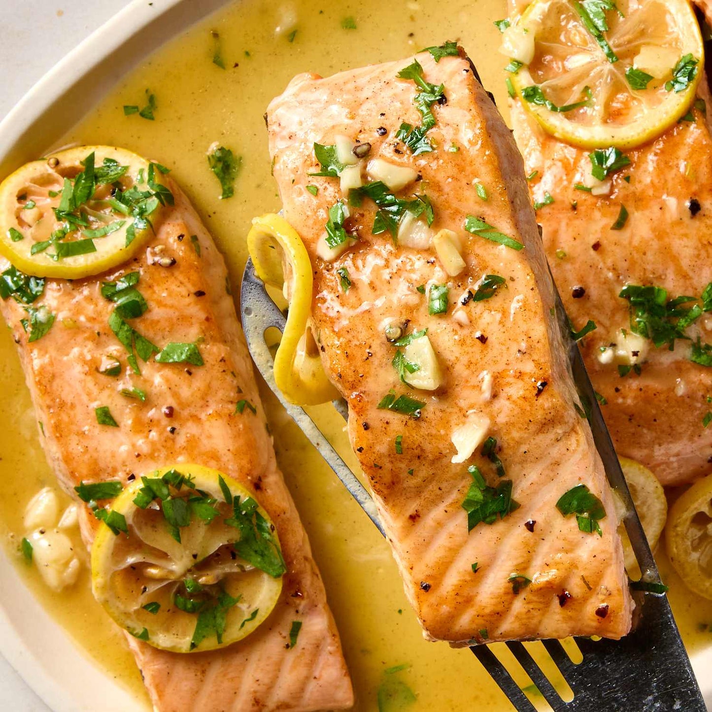 Sisi Lola Lemon Garlic Butter