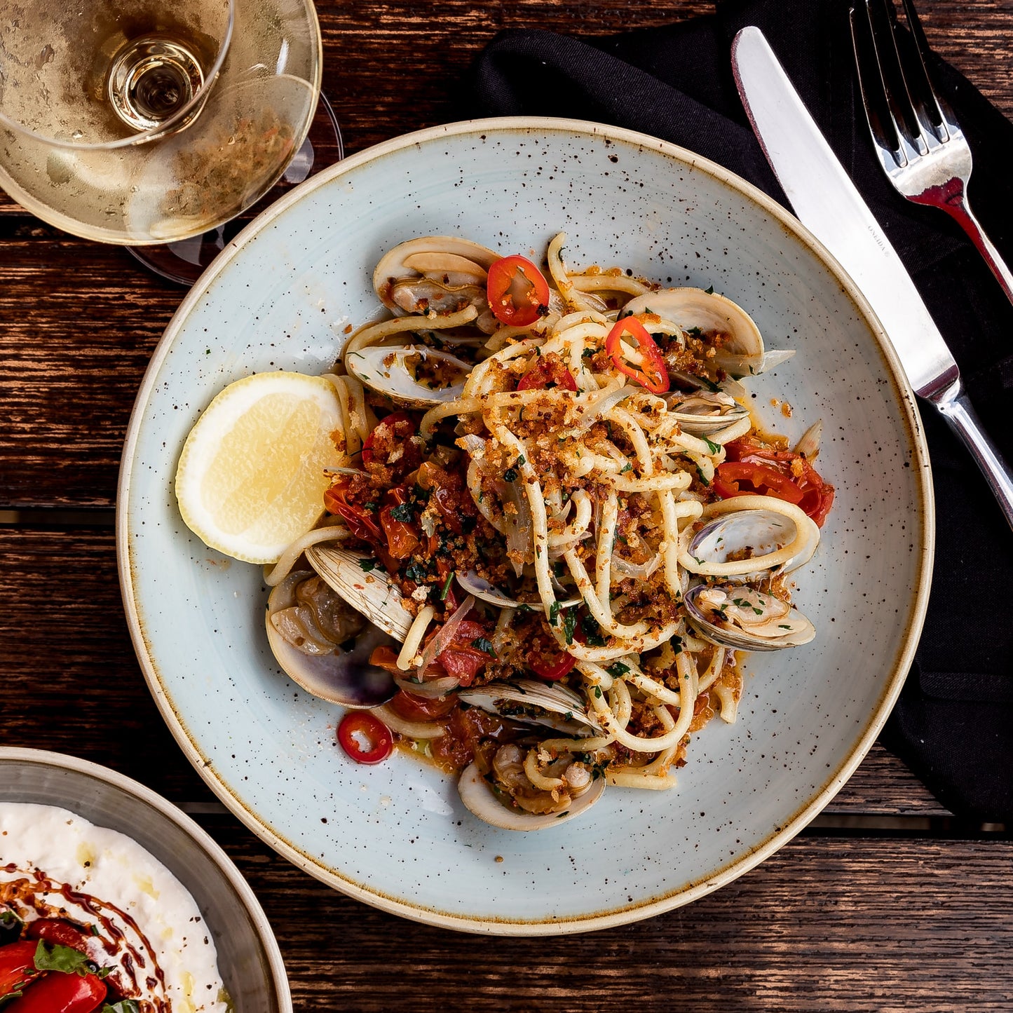 SISI LOLA TOASTED GARLIC & SPICY HERBS